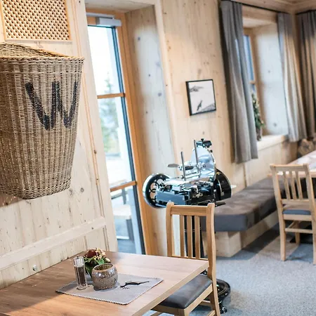 Glockneralm - Hiking- And Skihotel Exklusively Accessible By Cable Car לינה וארוחת בוקר