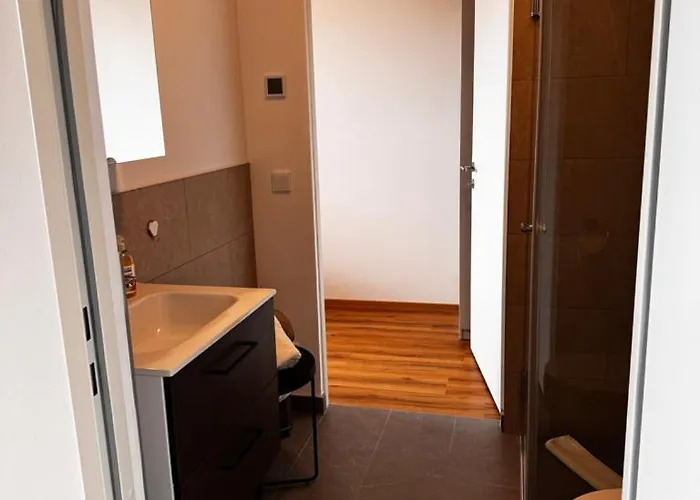 فندق مبيت وإفطار Glockneralm - Hiking- And Skihotel Exklusively Accessible By Cable Car زيل أم سي