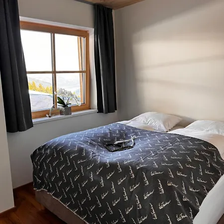 Panzió Glockneralm - Hiking- And Skihotel Exklusively Accessible By Cable Car