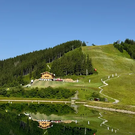 Panzió Glockneralm - Hiking- And Skihotel Exklusively Accessible By Cable Car Zell am See