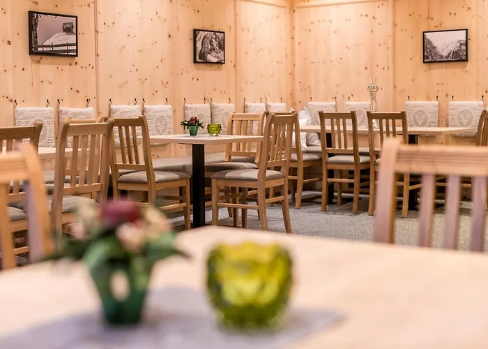 فندق مبيت وإفطار Glockneralm - Hiking- And Skihotel Exklusively Accessible By Cable Car